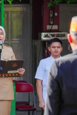 HUT ke 80 PGRI dan HGN, Aliyah Mustika Ilham : Sosok Guru Tidak Hanya Mengajar, tetapi Mendidik dengan Hati