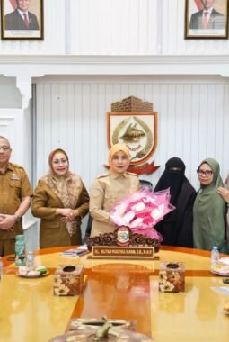 Aliyah Mustika Ilham Apresiasi Yayasan Al-Insyirah, Dorong Kolaborasi Literasi di Makassar