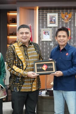 Pemkot Makassar-Telkomsel Jajaki Kerja Sama Program Digitalisasi Sekolah